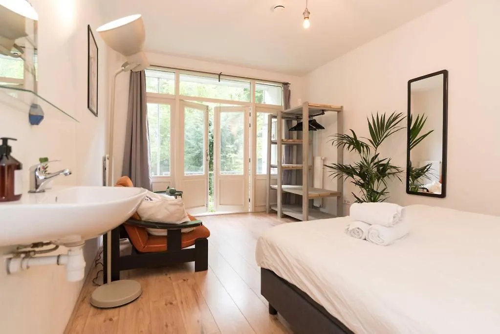 B&B De Baarsjes Amsterdam 0*,  Nizozemsko
